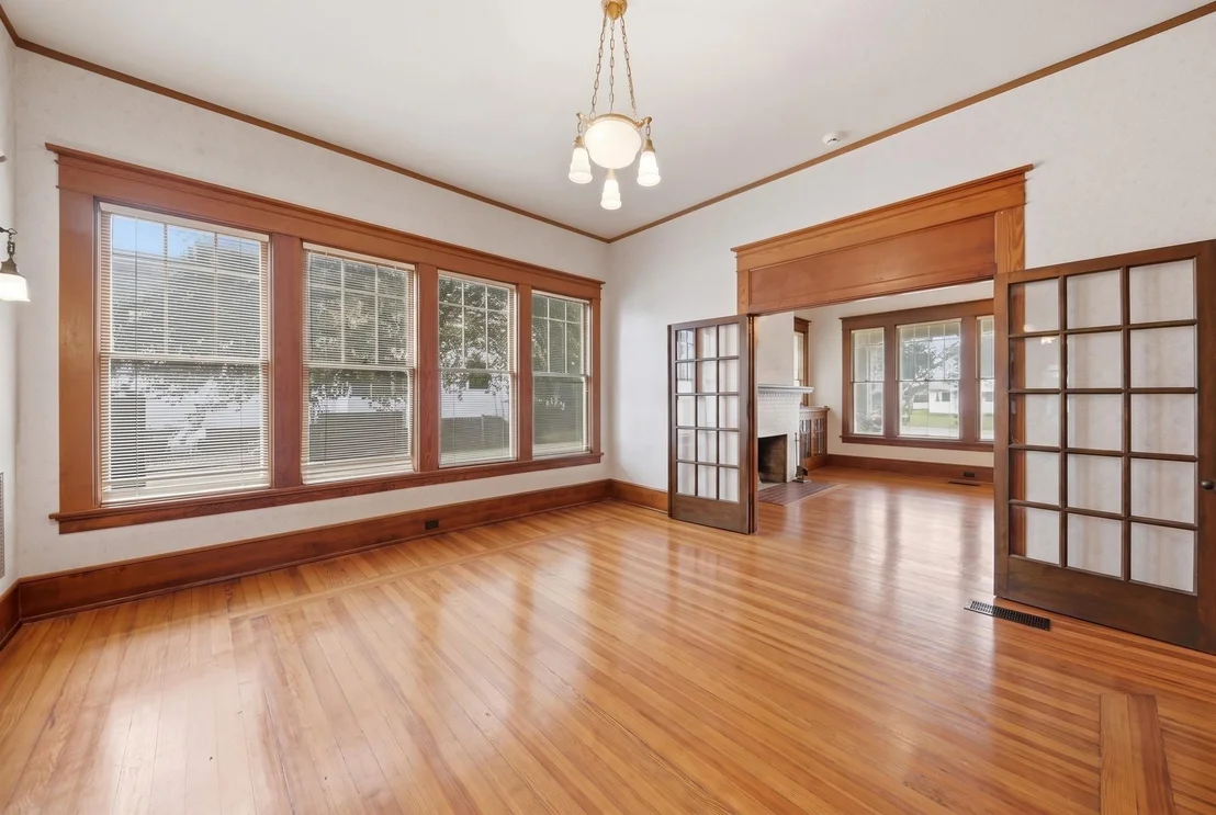 Photo of 405 College Avenue