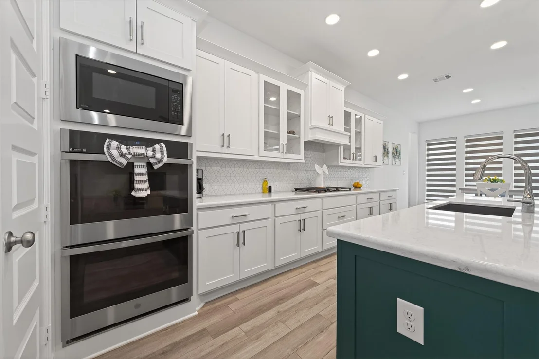 Photo of 10383 Bayou Oaks Drive