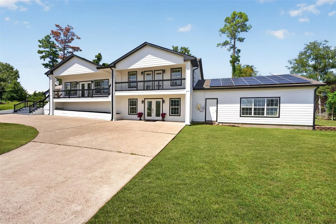 Photo of 139 Laurel Cove W