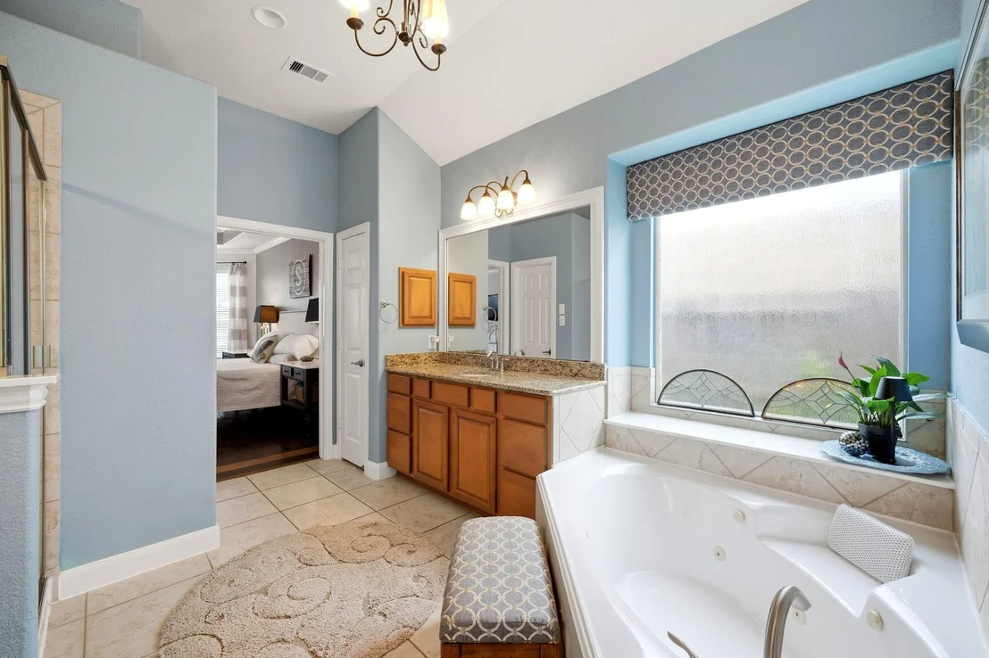 Photo of 25910 Northcrest Drive
