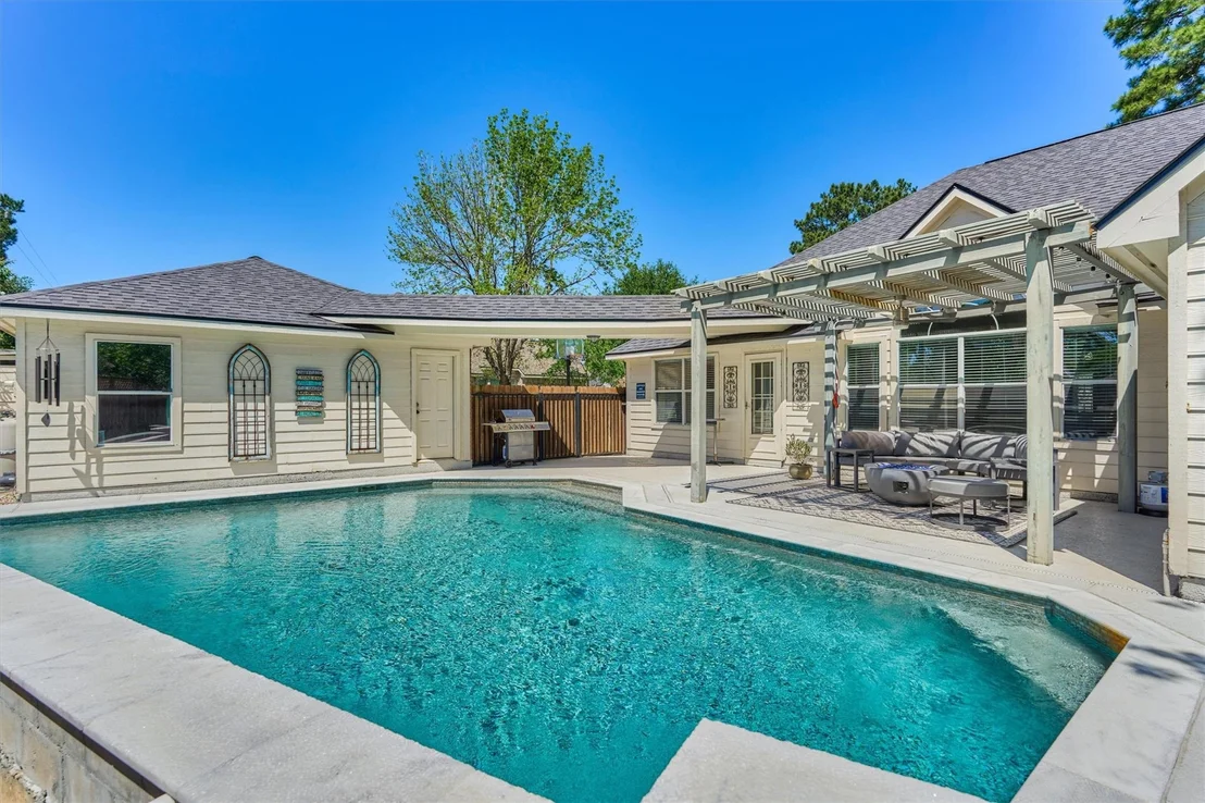 Photo of 7411 Nicholforest Lane