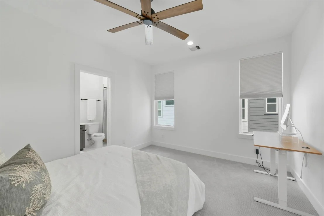 Photo of 3006 Lamar Street