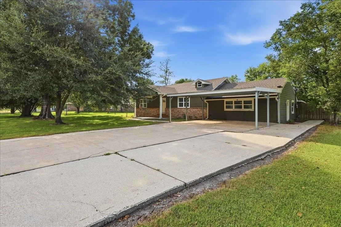Photo of 11565 Greenway Drive