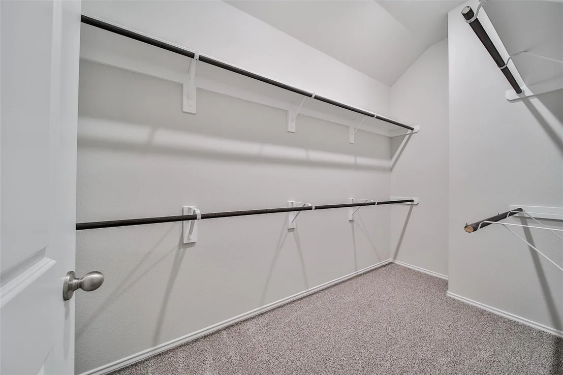 Photo of 1452 Glenoaks Drive