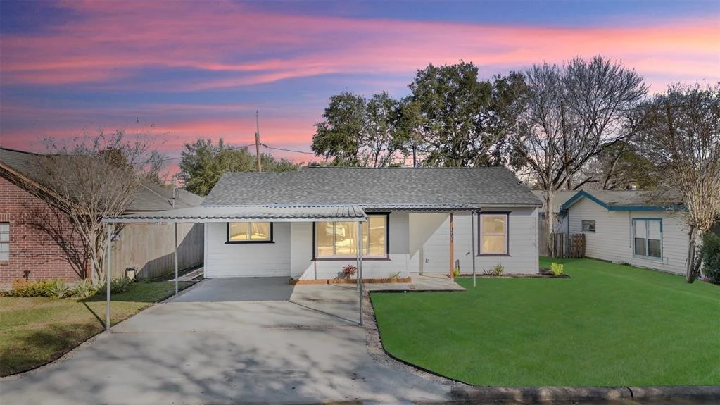 Photo of 1302 Comal Avenue
