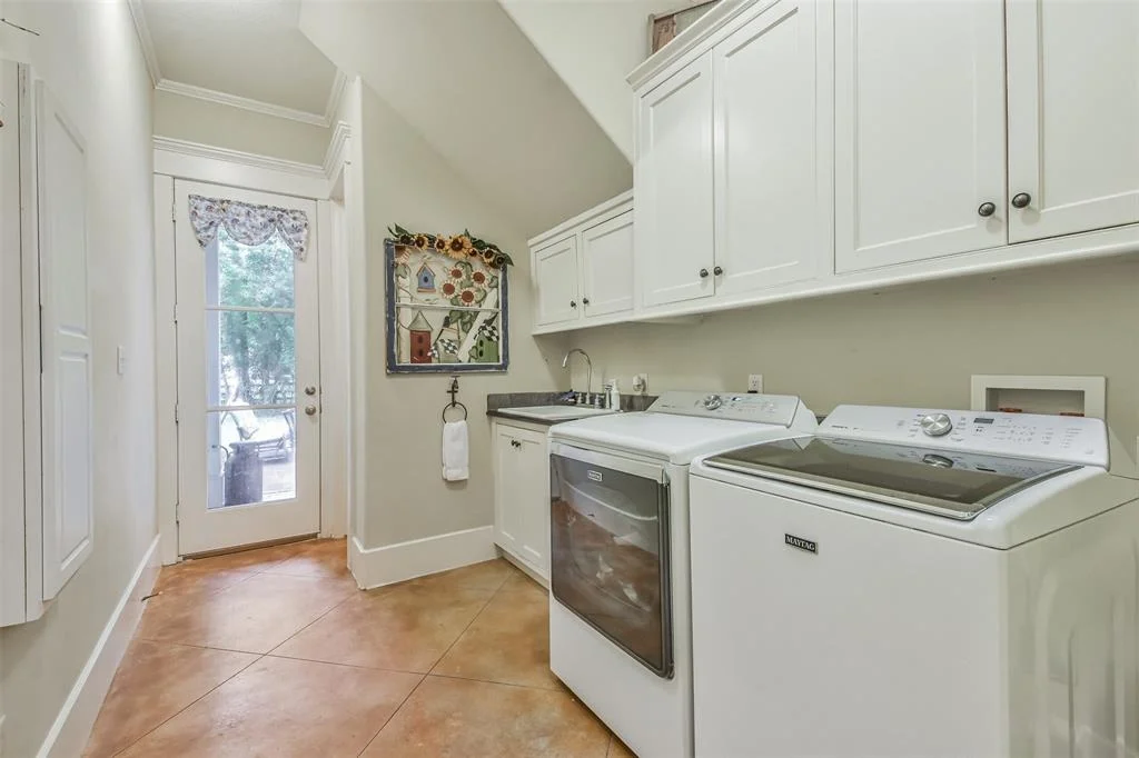 Photo of 9119 Sendera Drive