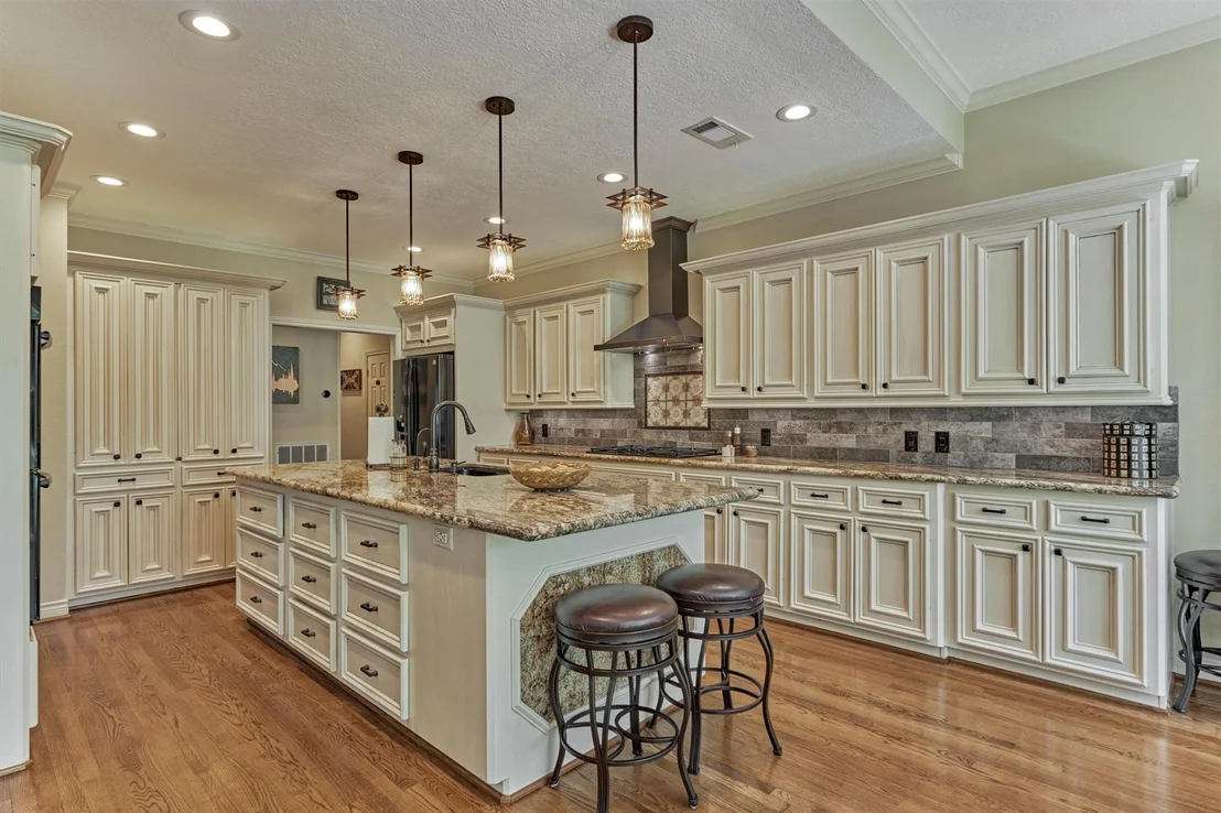 Photo of 150 Lake View Circle