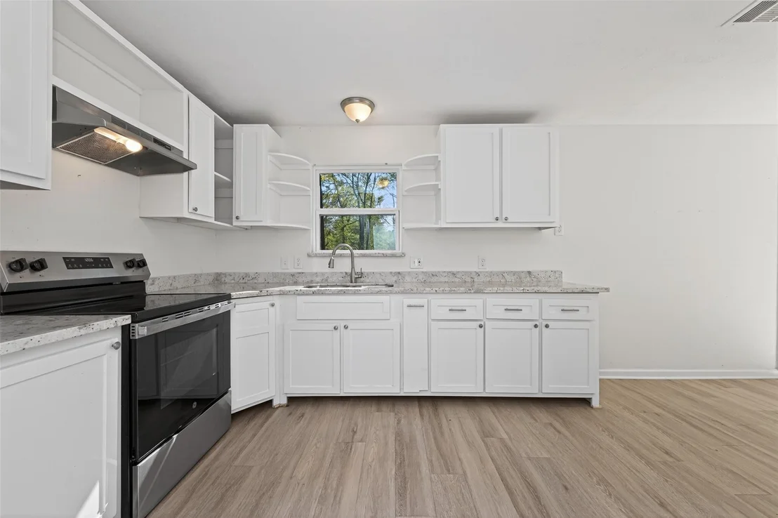 Photo of 170 Walter Drive