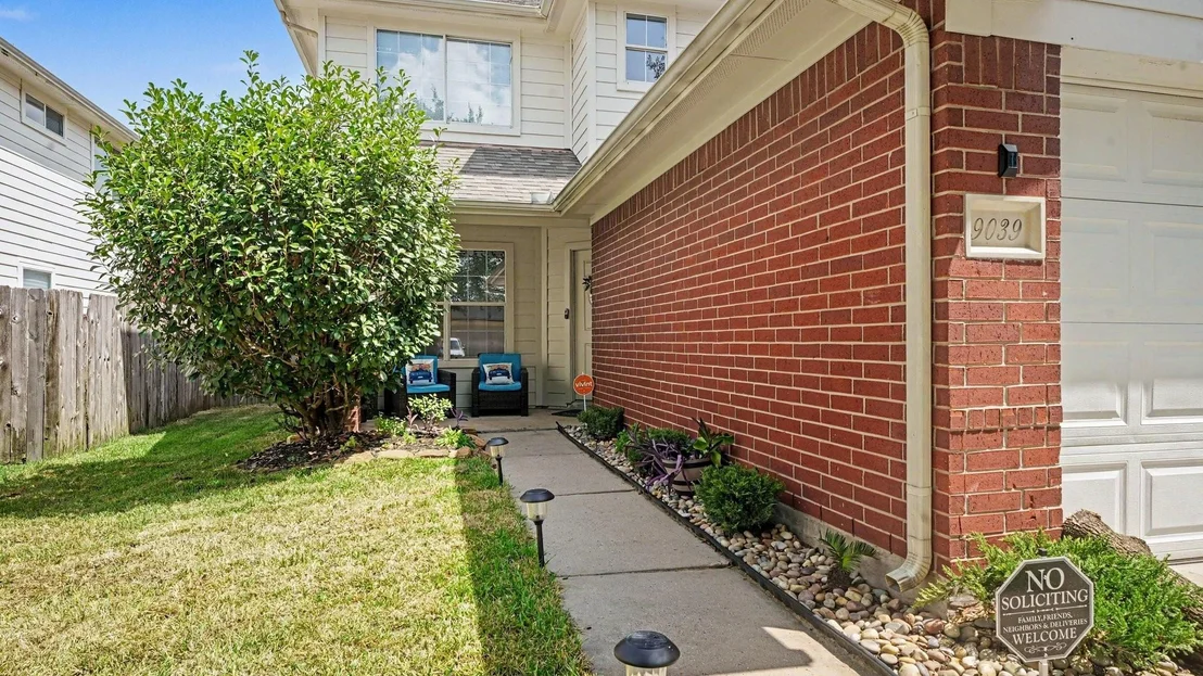 Photo of 9039 Serena Lane