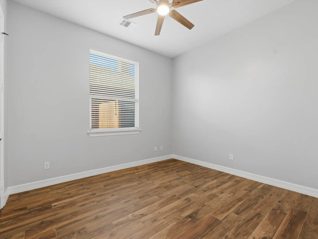 Photo of 5218 Park View Drive