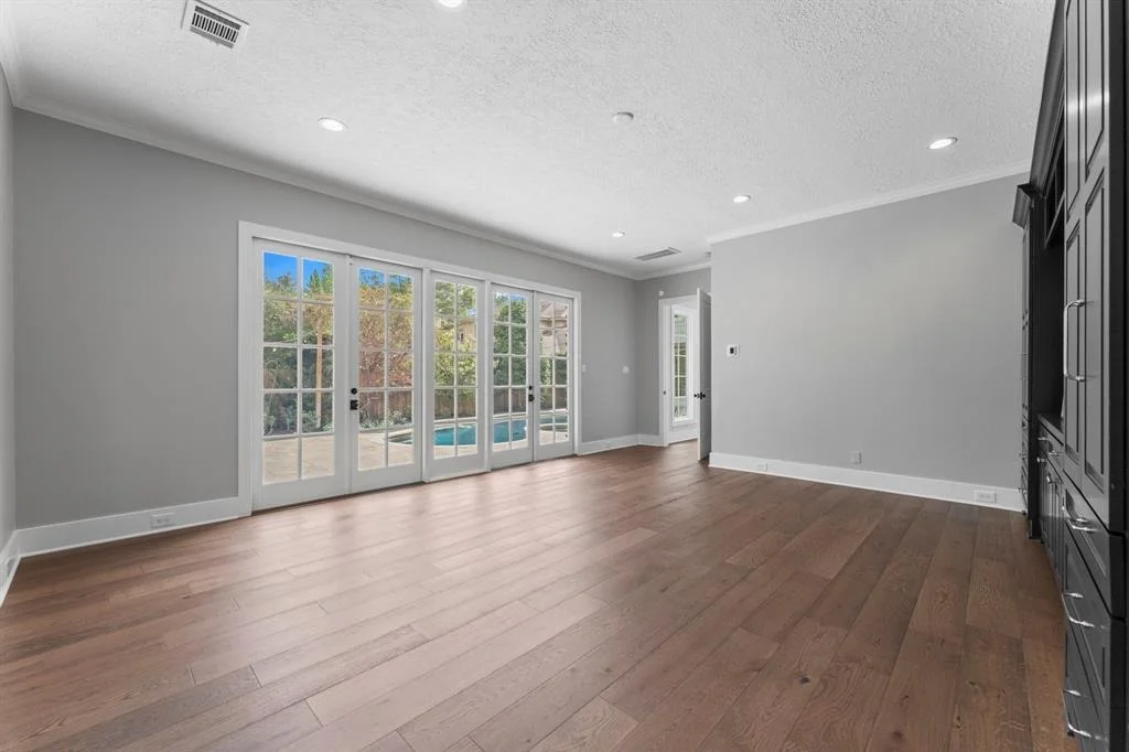 Photo of 184 W Shadowpoint Circle