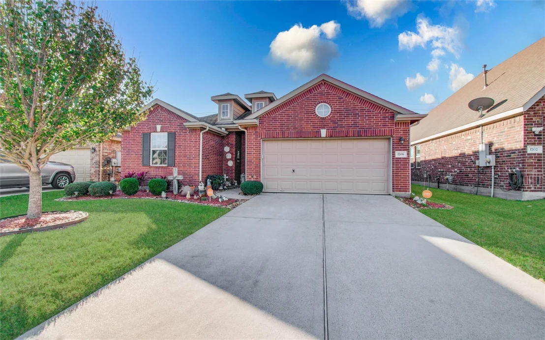 Photo of 1706 Zeppelin Circle