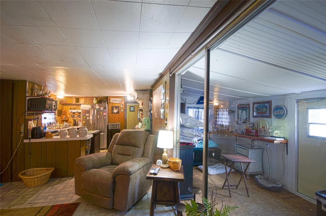 Photo of 422 Barbara Drive
