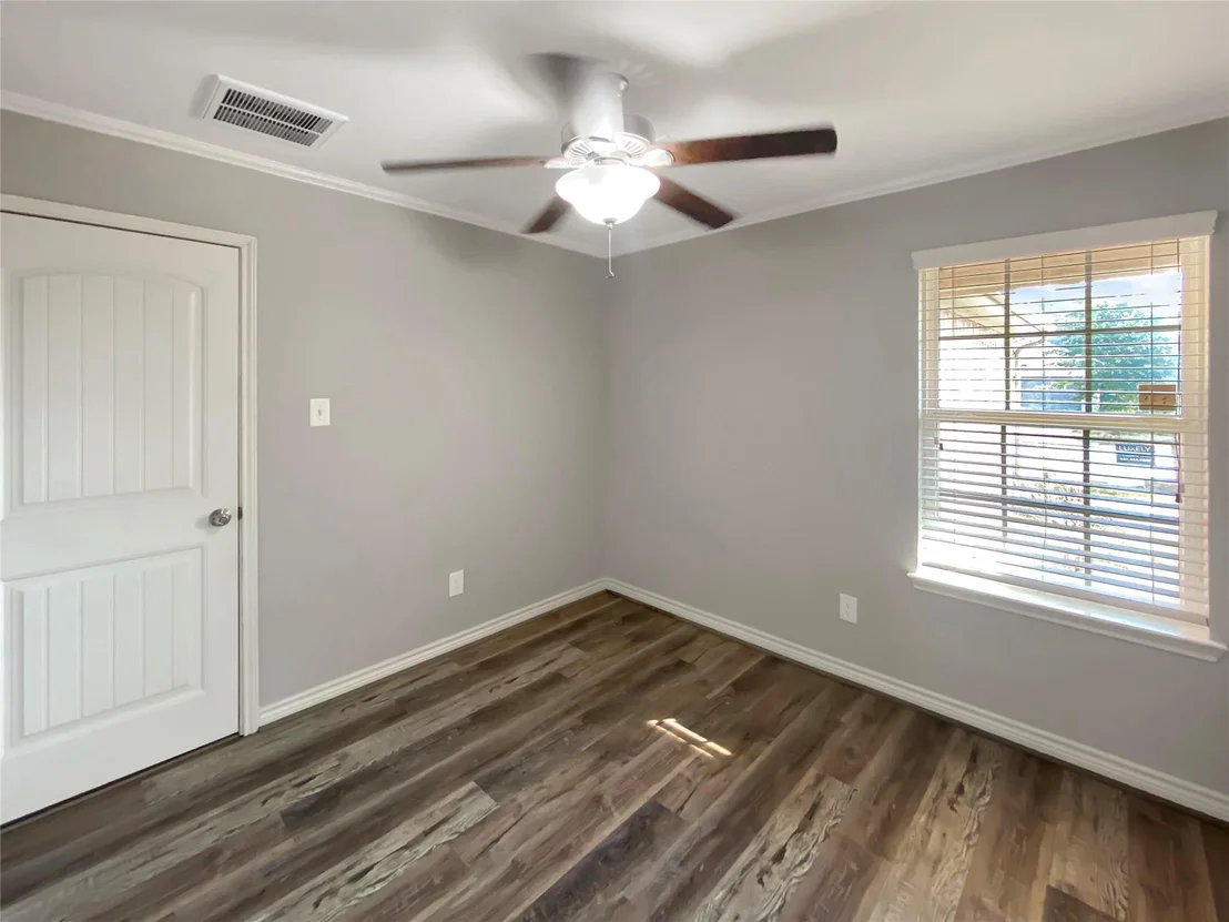 Photo of 10307 Solitude Way