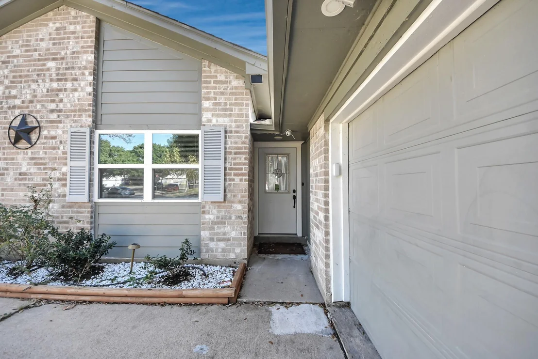 Photo of 2531 Willow Drive