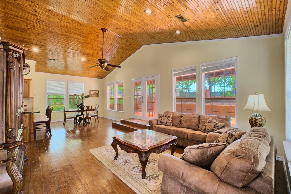 Photo of 670 Cedar Crest Circle