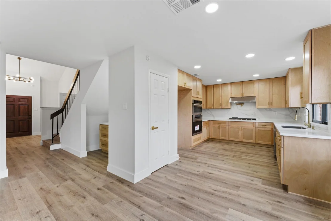 Photo of 4710 Whispering Falls Drive