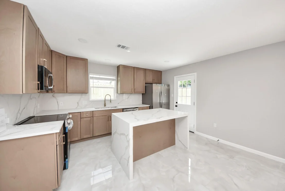 Photo of 1503 Locklaine Drive