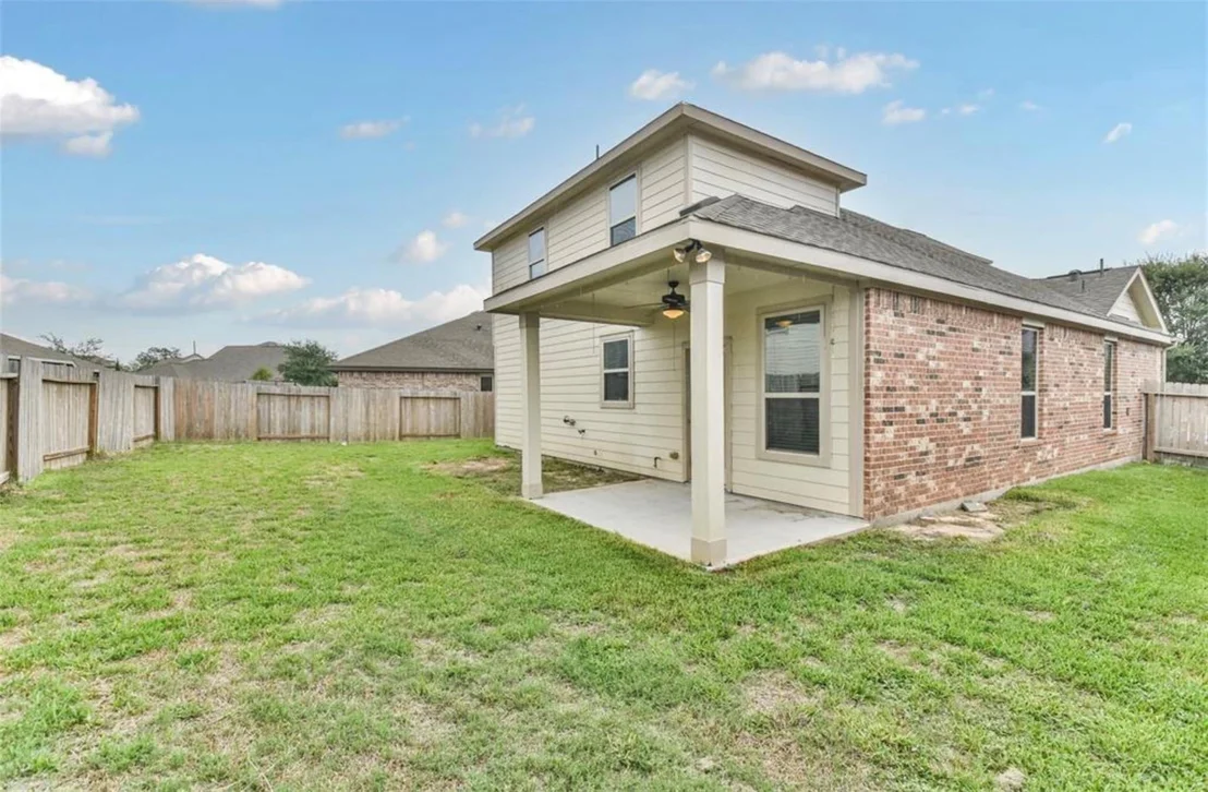 Photo of 2245 Maple Point Drive N