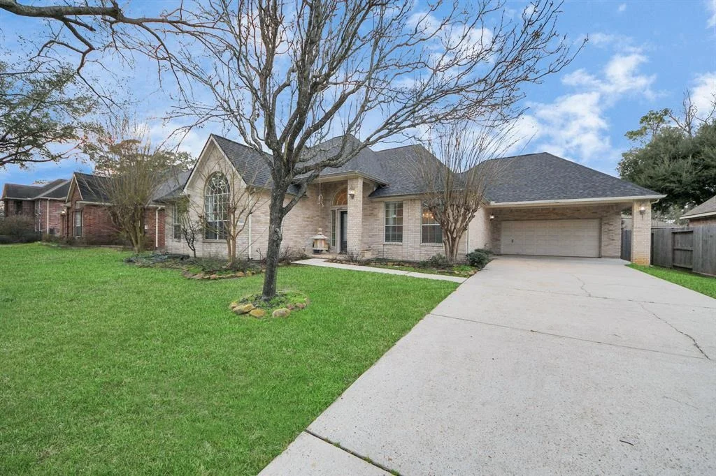 Photo of 11806 Regency Forest Drive