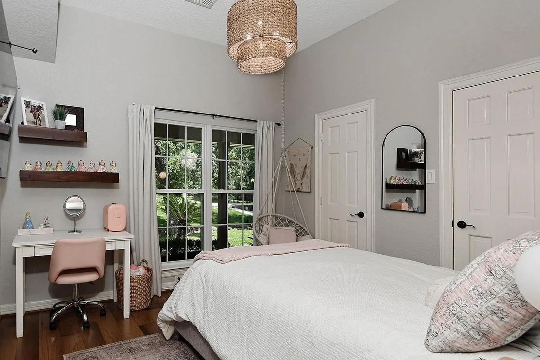 Photo of 10117 Shady Hollow Drive