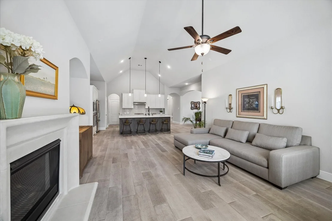 Photo of 15 Overland Heath Drive