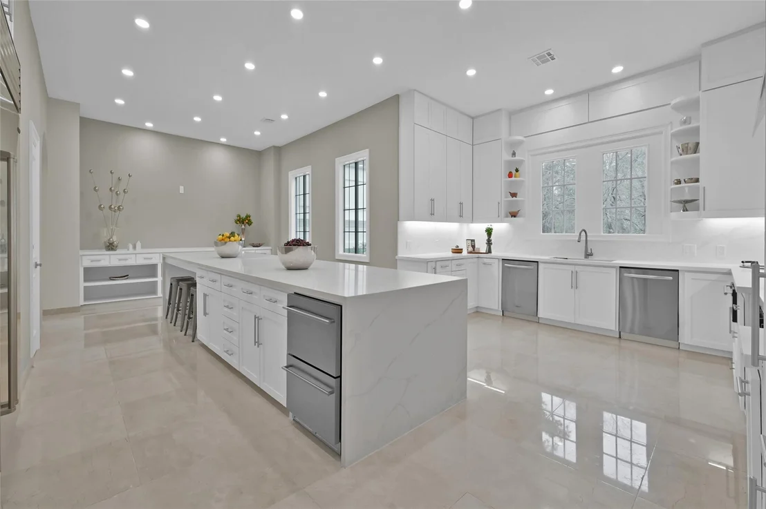 Photo of 10 West Isle Place