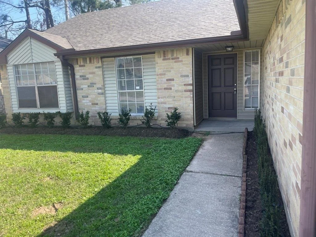 Photo of 8310 Old Maple Lane