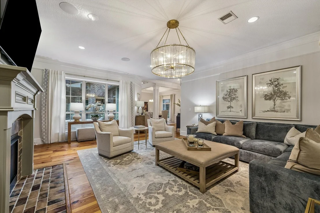 Photo of 10290 Paradise Valley Drive