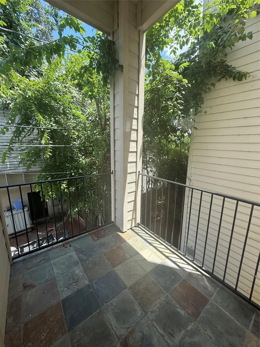 Photo of 906 Reinerman Street