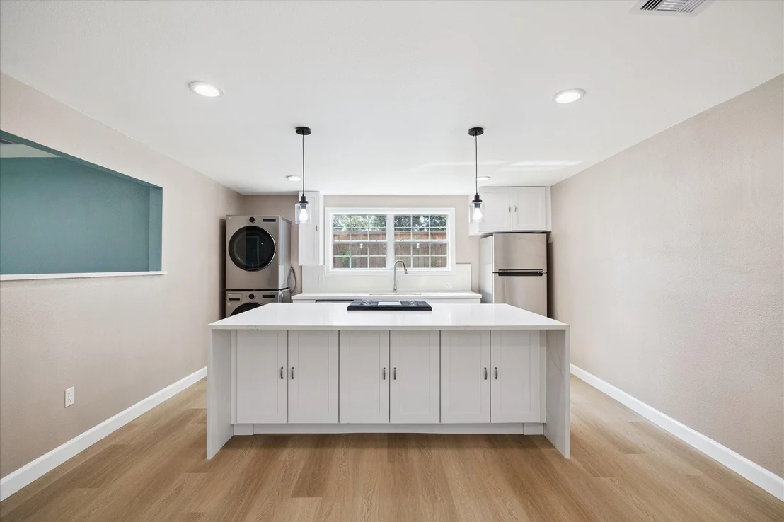 Photo of 9206 Westview Drive