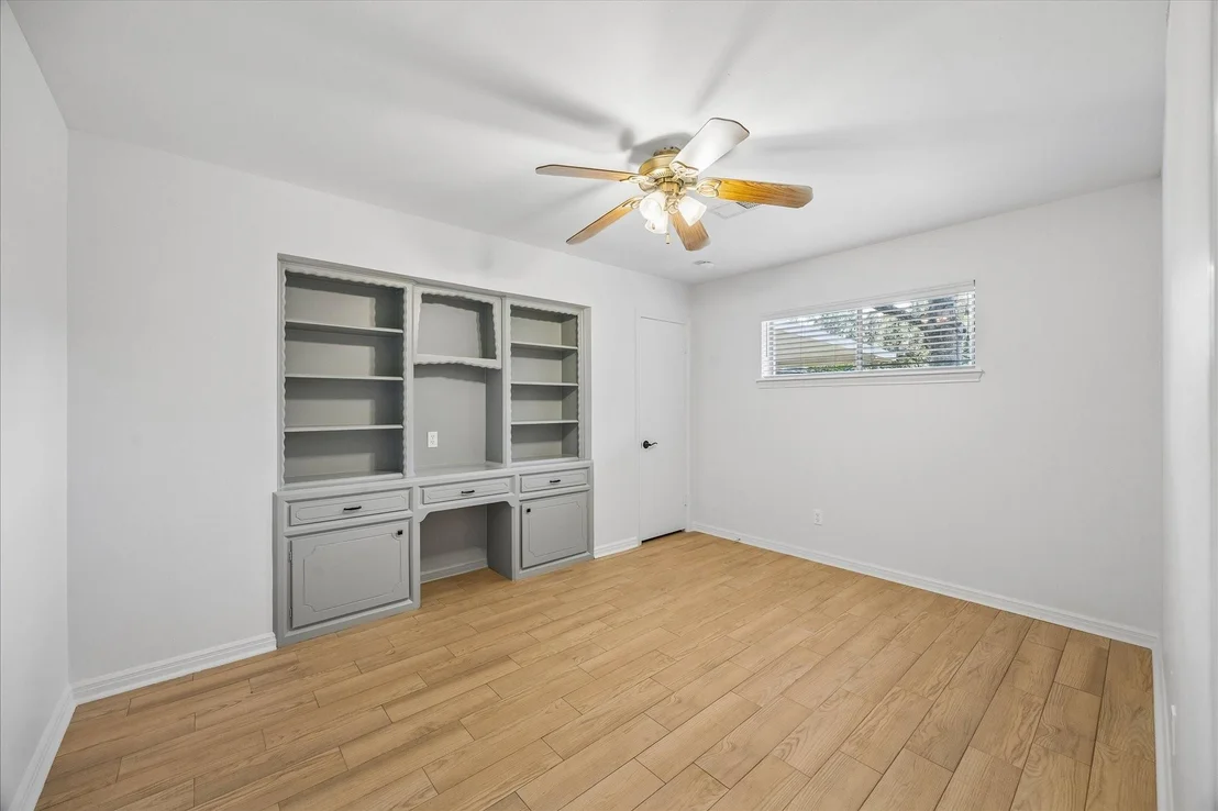 Photo of 11423 Valley Spring Drive