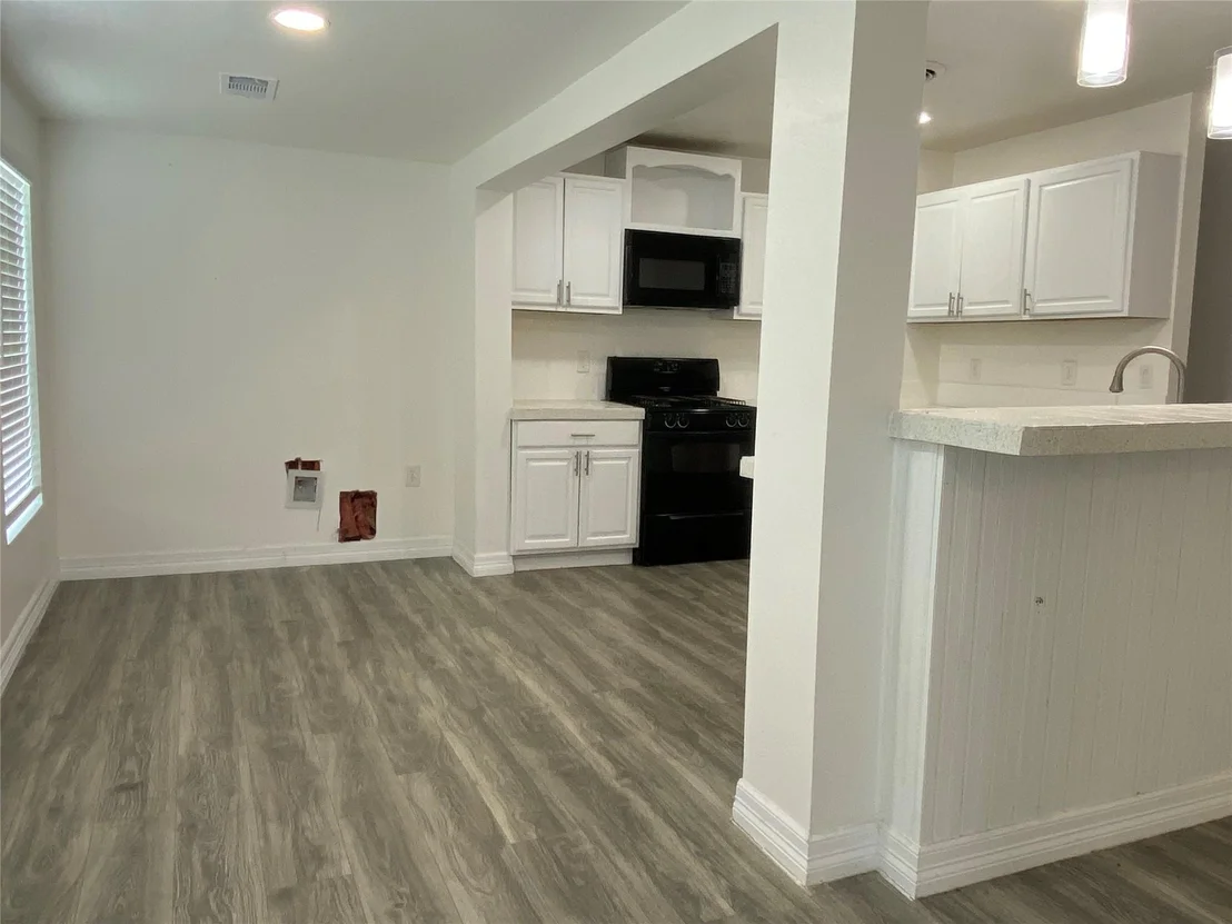 Photo of 1402 Avenue K
