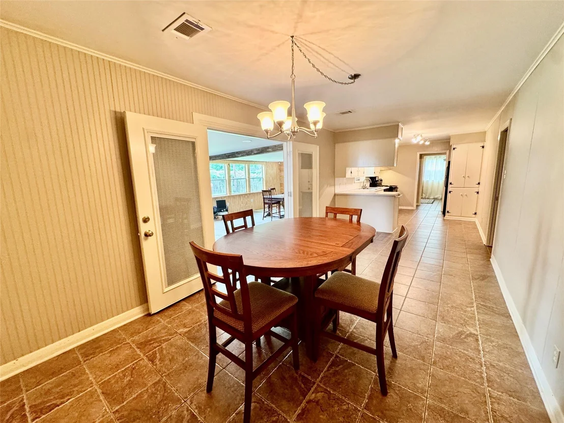 Photo of 5050 Swallow Drive