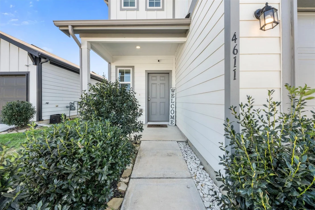 Photo of 4611 Prairie Chase Drive