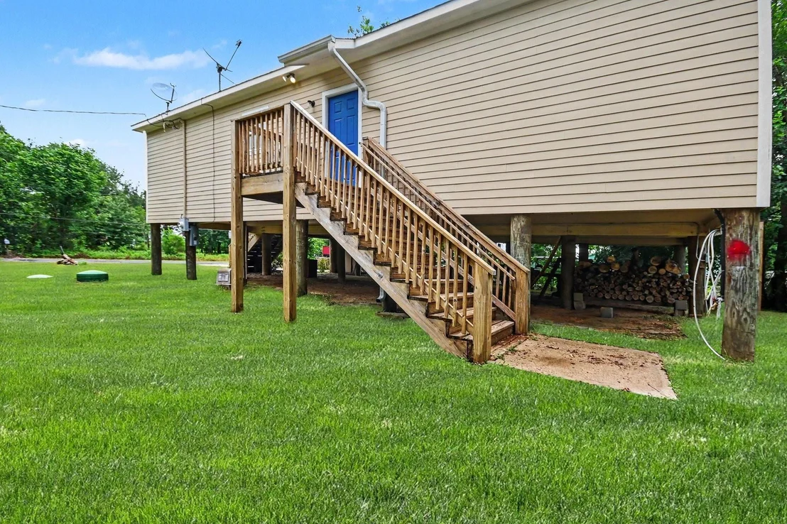 Photo of 5813 David Street