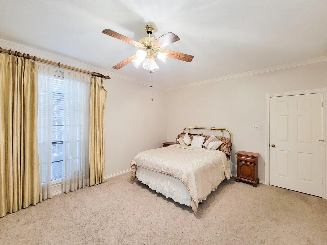 Photo of 5810 Glenmere Lane