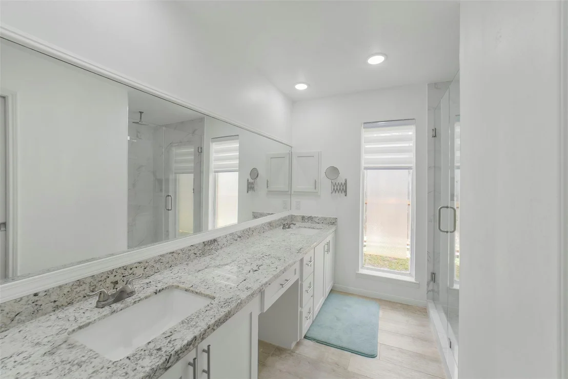 Photo of 1823 Cherry Bend Drive