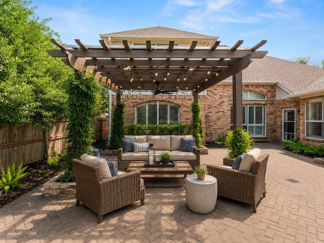 Photo of 1126 Thistlemeade Drive