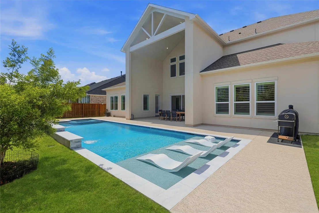 Photo of 4114 Pleasant Ridge Drive