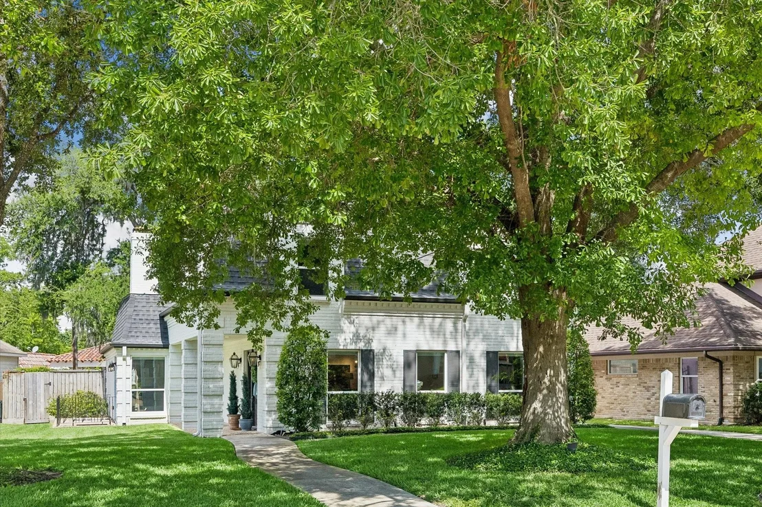 Photo of 215 Greenpark Drive