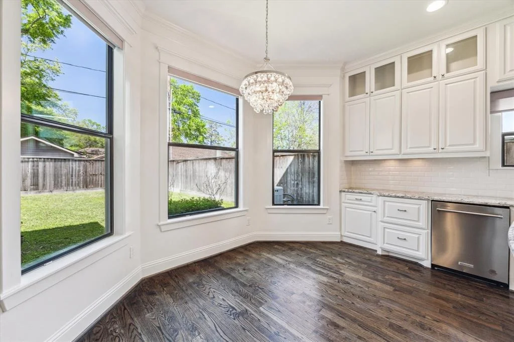 Photo of 1558 Hewitt Drive