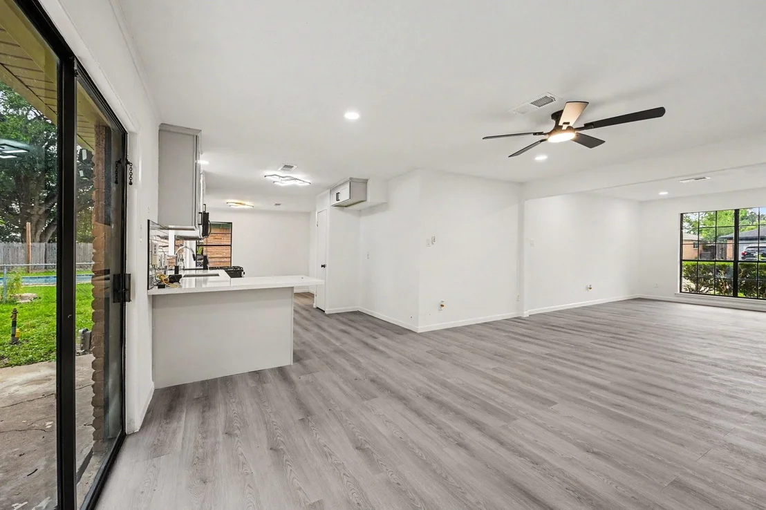 Photo of 7607 Grape Street