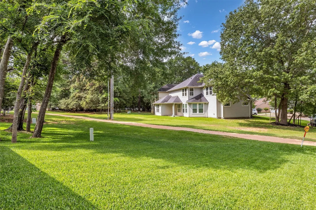 Photo of 2923 Whitman Drive