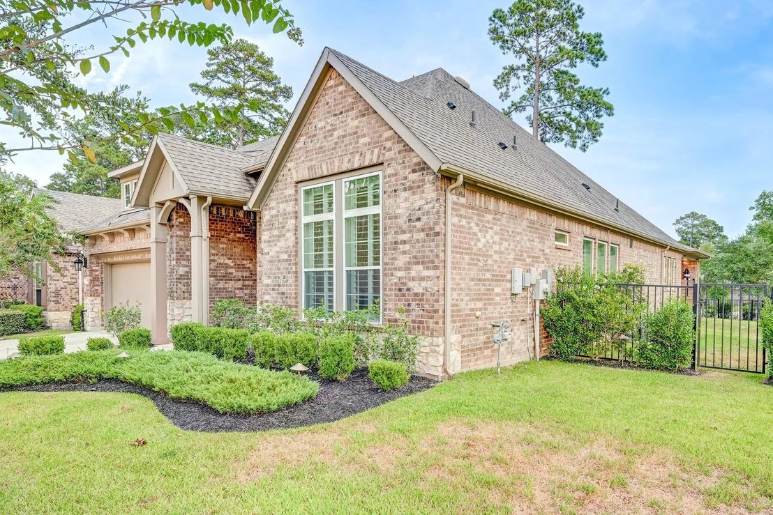 Photo of 404 Summit Ridge Court