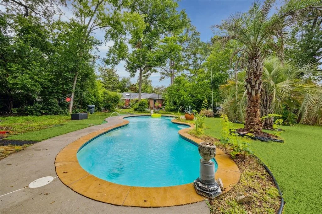 Photo of 1625 Longacre Drive