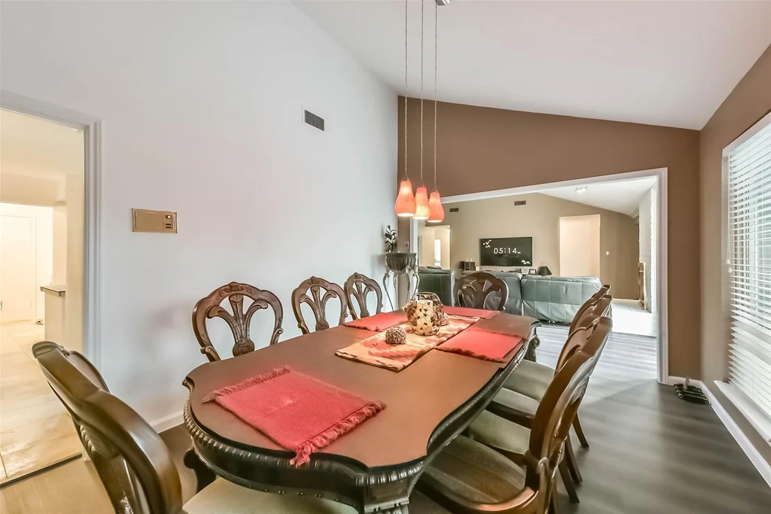 Photo of 6610 Chancellor Drive