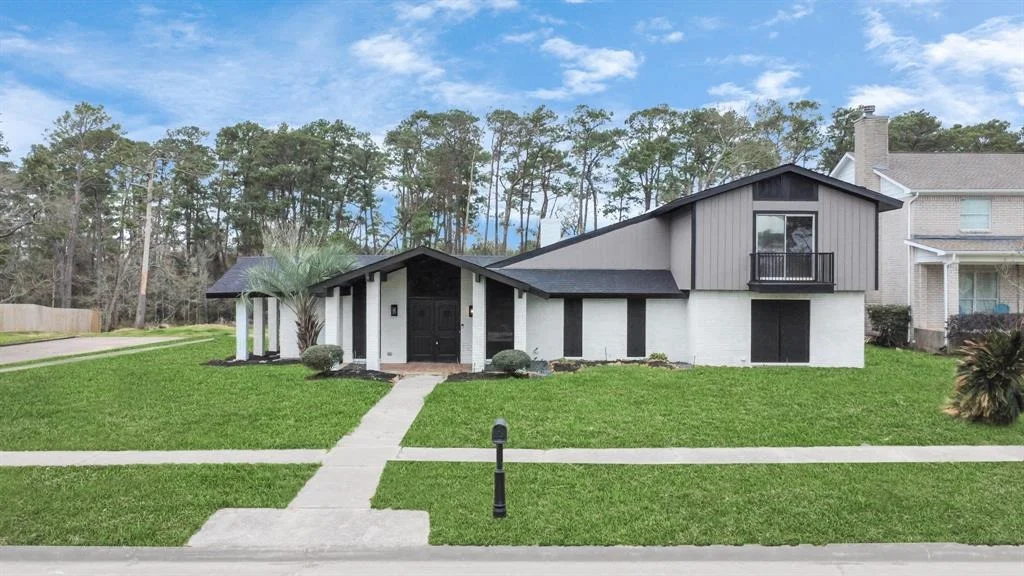 Photo of 1003 Oak Leaf Street