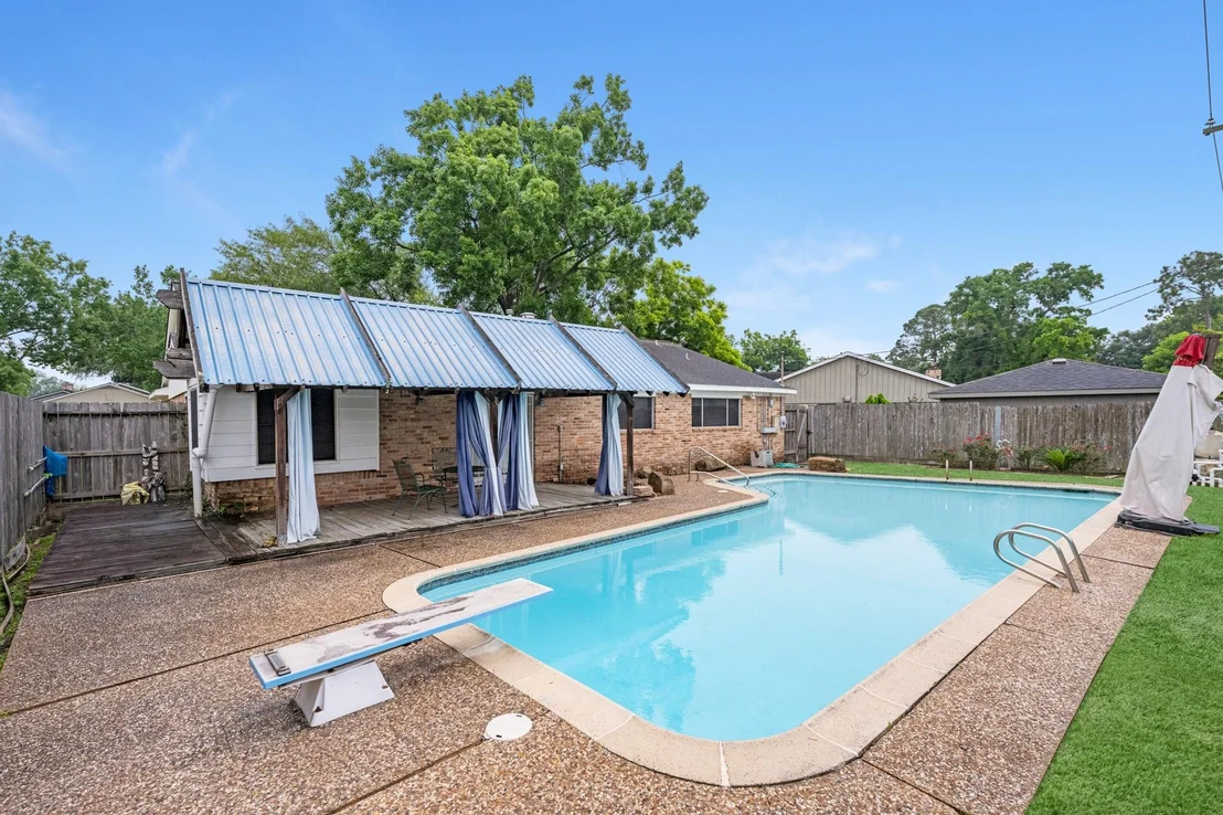 Photo of 7230 Redding Road
