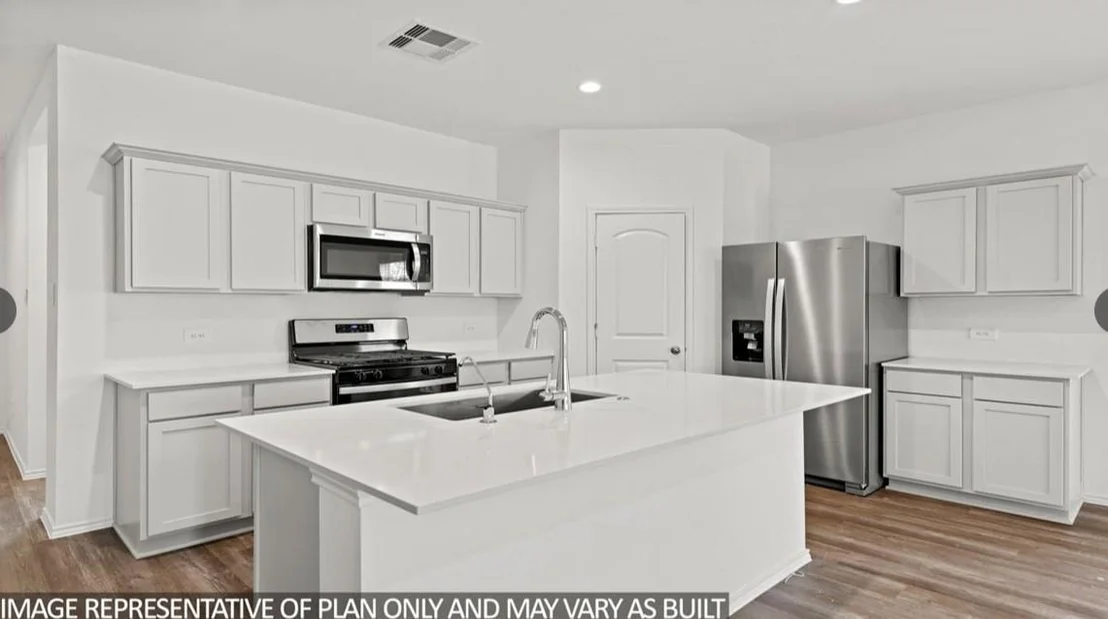 Photo of 204 Golden Eagle Boulevard
